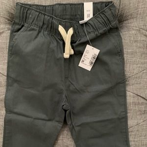 NWT The Children’s place Joggers Pants 3T